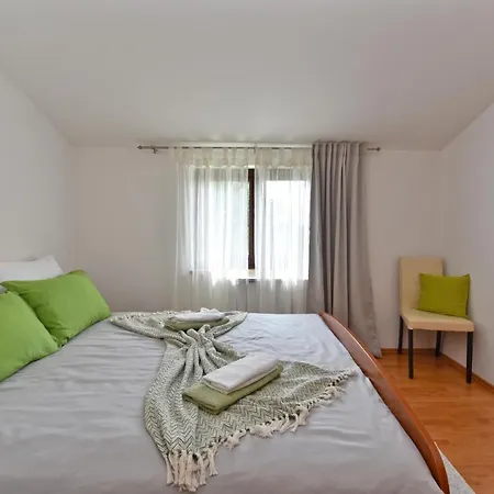 House Marica 1887 בית נופש Tinjan
