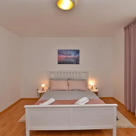 House Marica 1887 בית נופש *